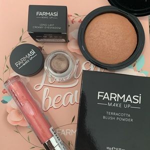 Makeup bundle